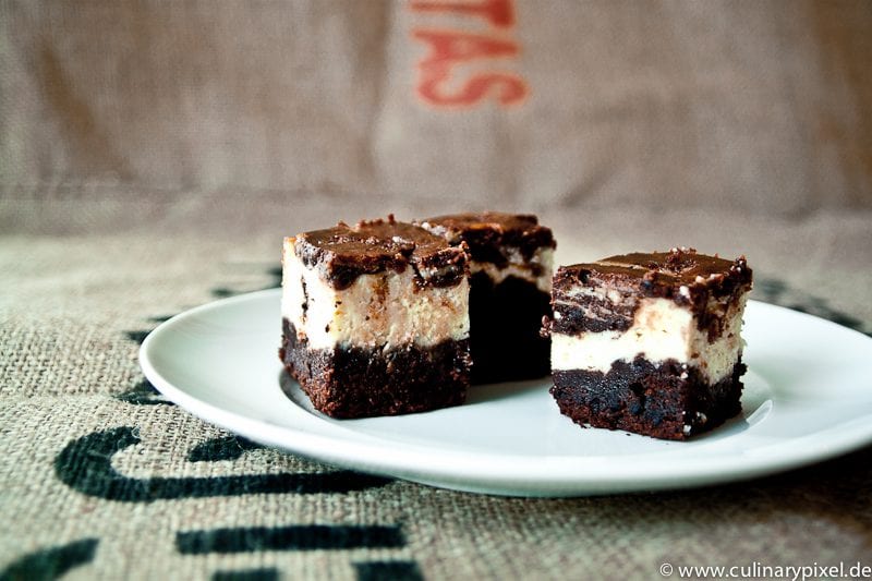 Brownies mit Cheesecake-Tonkabohnen-Füllung