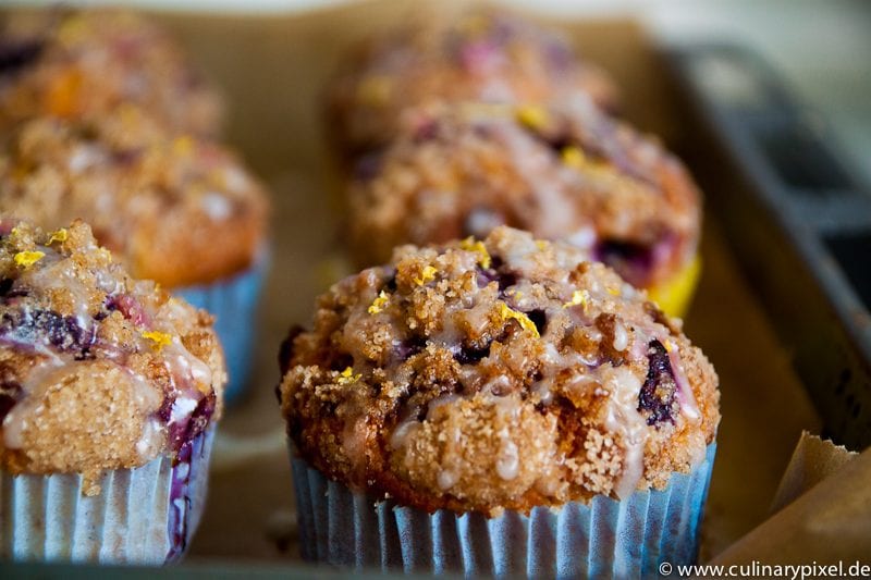 Muffins mit Blaubeeren und Zitrone