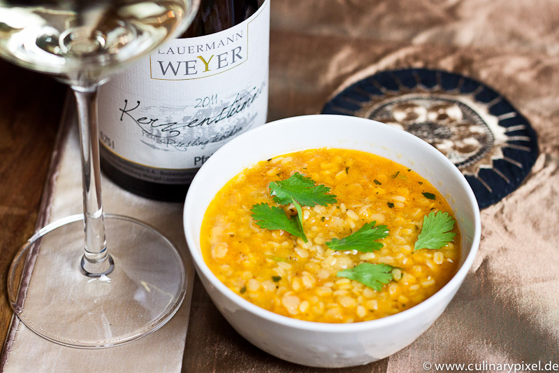 Linsensuppe Dal Shorba und Riesling