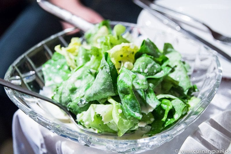 Grüner Salat & Kondensmilch-Dressing Deutschland Vegetarisch
