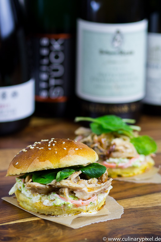 Pulled Chicken Burger