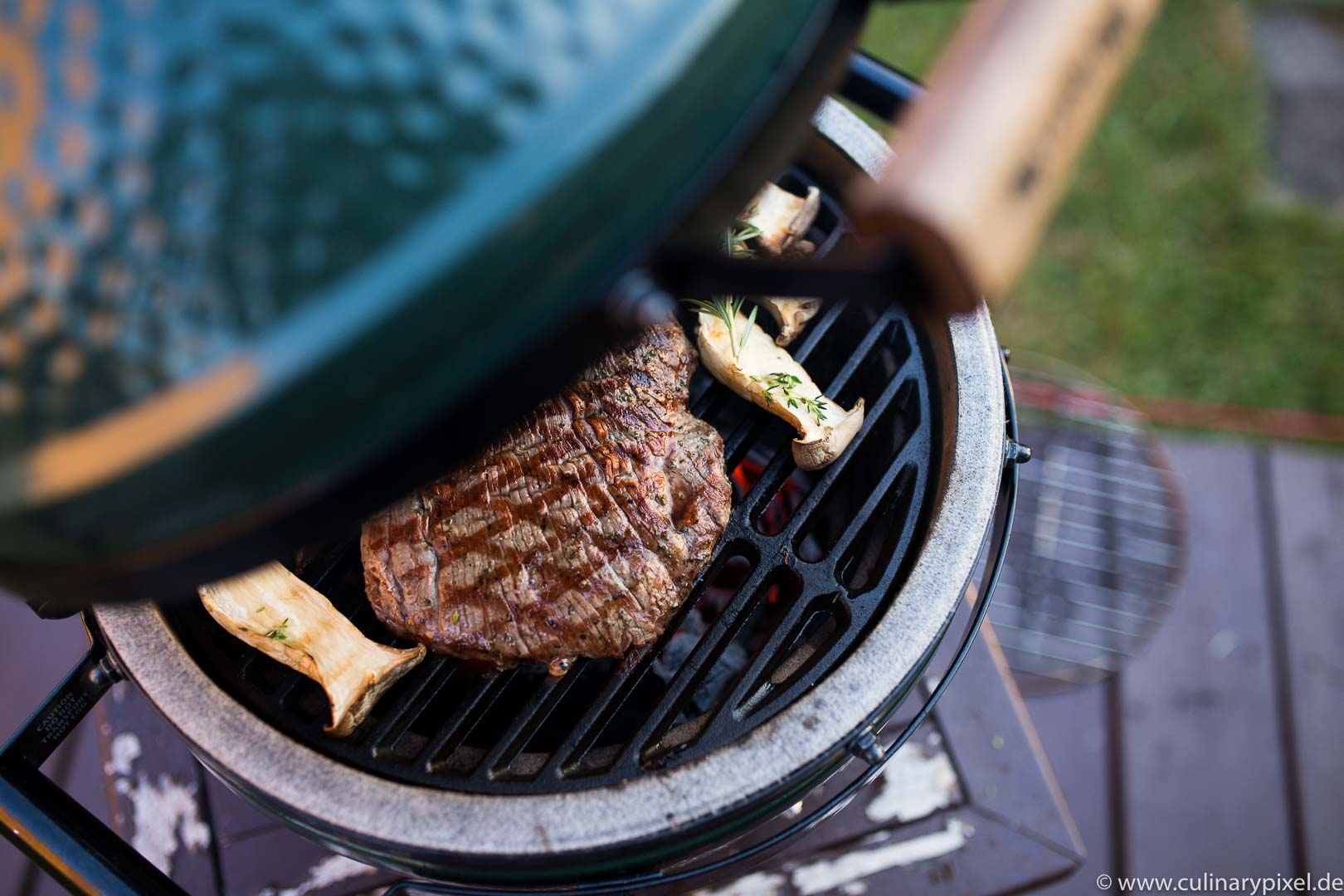Flank Steak vom Big Green Egg | culinary pixel