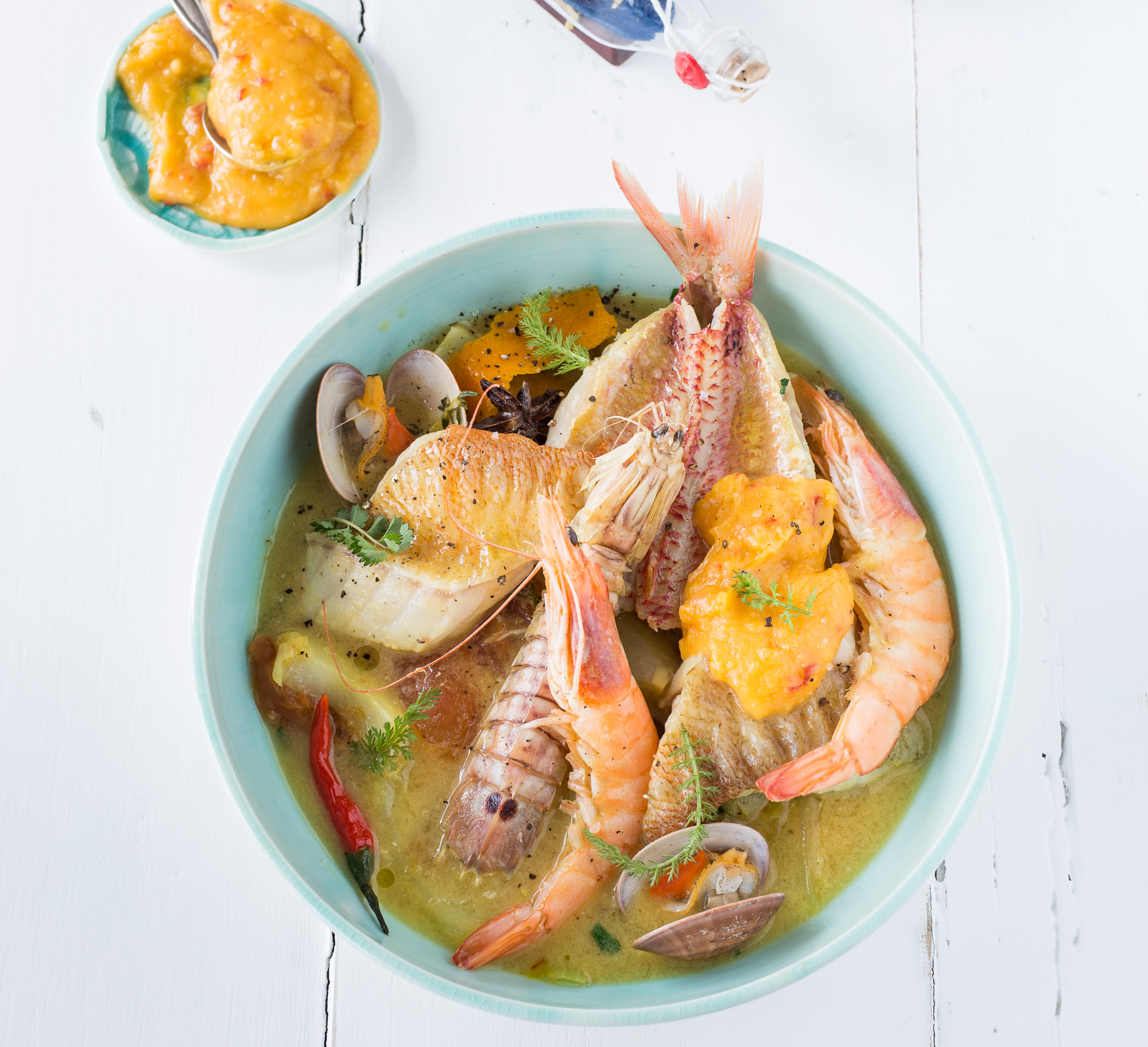 Bouillabaisse, französische Fischsuppe mit Rouille