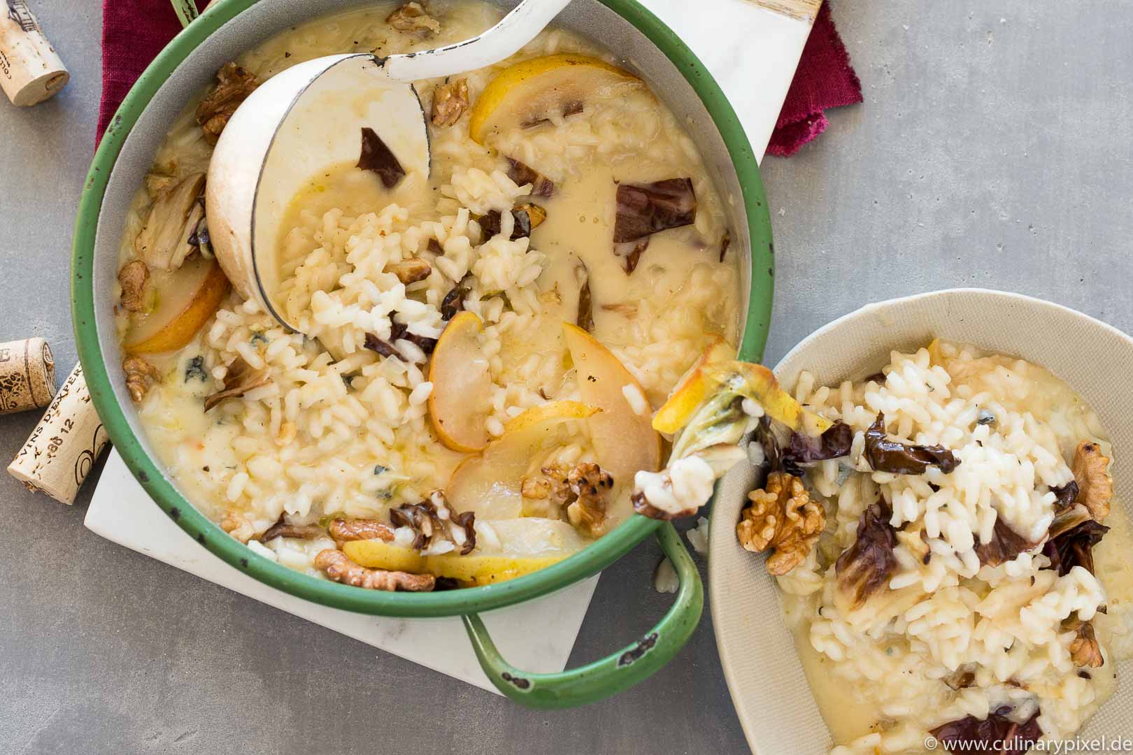 Risotto mit Radicchio, Gorgonzola, Birne und Walnuss