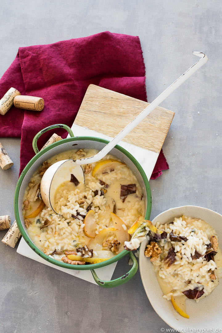 Rezept für Risotto mit Radicchio, Birne, Gorgonzola und Walnüssen