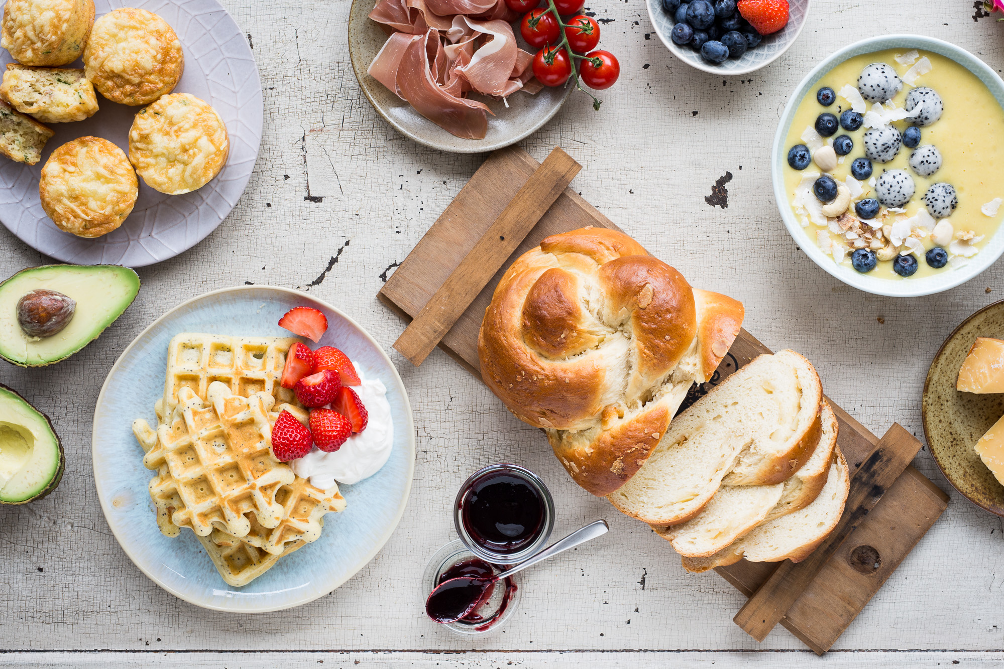 Rührei-Muffins mit Speck und Käse zum Brunch und Frühstück